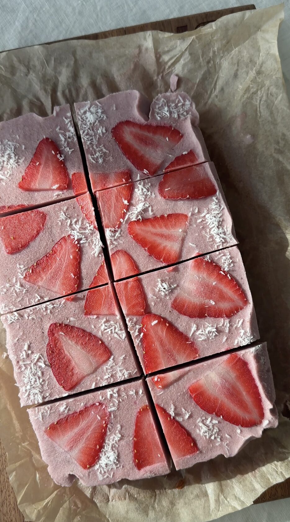 Strawberry cheesecake - Samah Dada